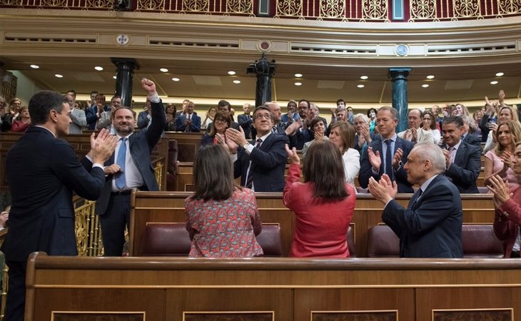 La victoria de Pedro Sánchez ha supuesto el final de la vida política de Mariano Rajoy