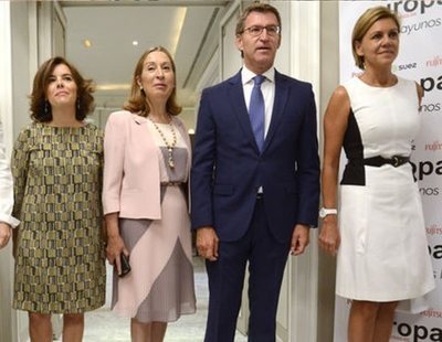 Soraya inició la guerra con Cospedal por ser mano derecha de Feijóo mientras Rajoy dimitía