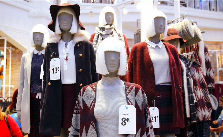 Las cadenas de fast fashion tienen especial interés en renovar sus colecciones de manera continua