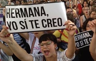 Ley Mordaza: Multadas con 700 euros por manifestarse contra la sentencia de 'La Manada'