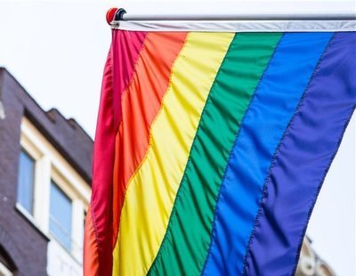 Rediseñan la bandera LGTBI para resaltar la inclusión y el progreso