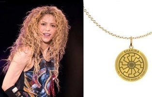 Shakira retira un colgante con simbología nazi de su nueva gira