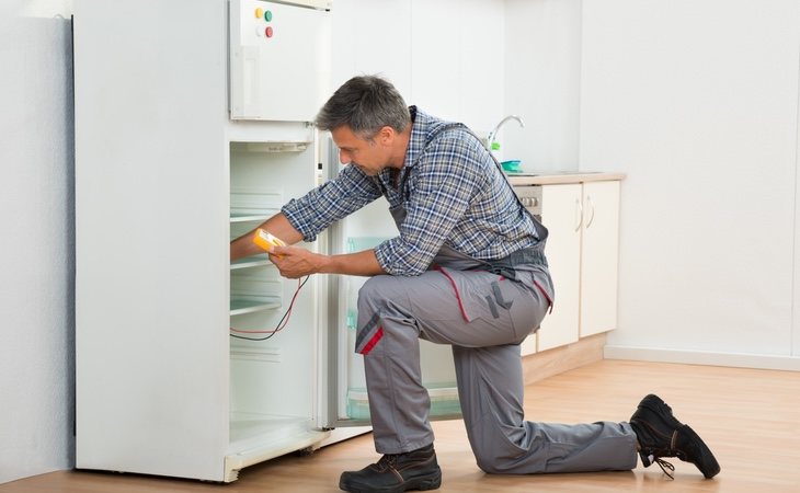 No lo dudes: es mejor pagar por reparar la casa que perder tu tiempo libre en hacerlo