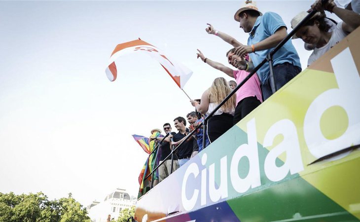 La carroza de Ciudadanos fue recibida con abucheos en el Orgullo LGTB de Madrid