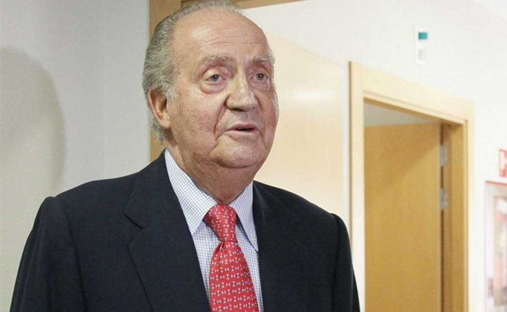 Juan Carlos I pidió perdón ante los medios cuando fue pillado cazando elefantes en Botsuana