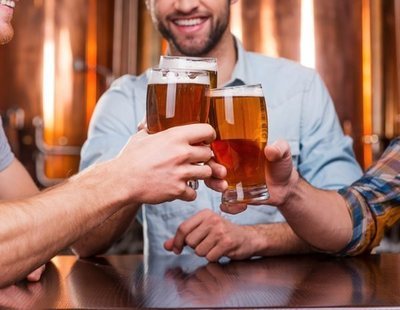 Esto es todo lo que sucede en tu cuerpo minutos después de tomar una caña de cerveza