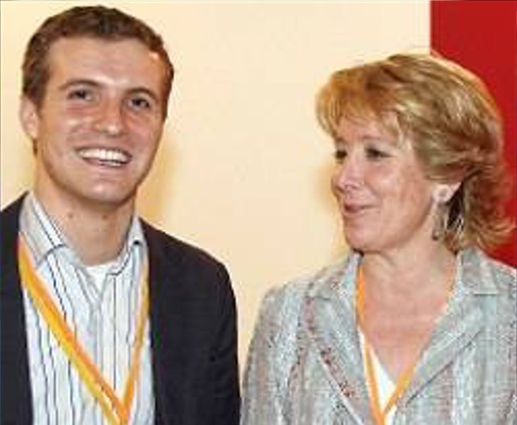 Pablo Casado comenzó a mostrar sus posturas en cuanto llegó a la política de la mano de Esperanza Aguirre