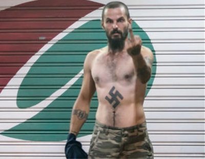 Antonio Castellón, el neonazi que pasea sus esvásticas y puños por las calles de Barcelona