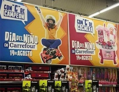 Carrefour desata la polémica con una campaña machista: ellos campeones y ellas cocineras