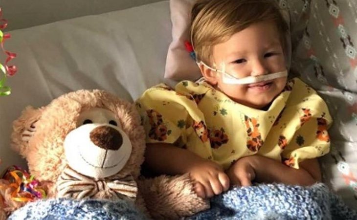 William se encuentra hospitalizado tras beber leche cruda