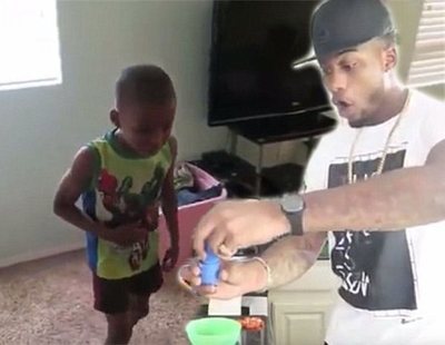 Polémica por el vídeo de un youtuber que da helado con laxante a sus hijos