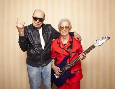 Dos ancianos se escapan de una residencia para asistir a un festival de heavy metal