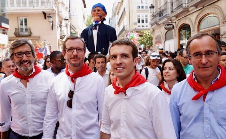 Pablo Casado en su visita a Vitoria junyo con Javier Maroto y Alfonso Alonso