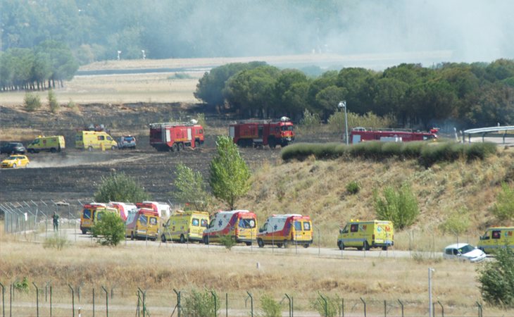 Los servicios de emergencia en el lugar del accidente en 2008