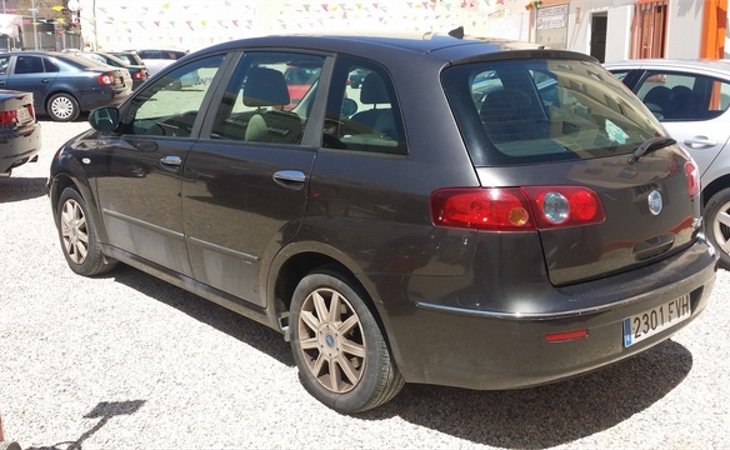 Fiat Croma Gris Oscuro