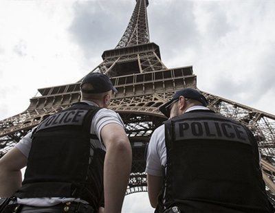 Dos muertos y un herido en un ataque con un cuchillo al grito de "Alá es grande" en las cercanías de París