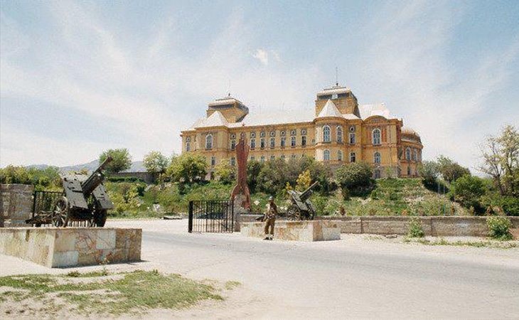 El palacio quiso escenificar los deseos de apertura del país