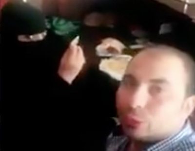 Arabia Saudí detiene a un hombre por desayunar con una compañera de trabajo