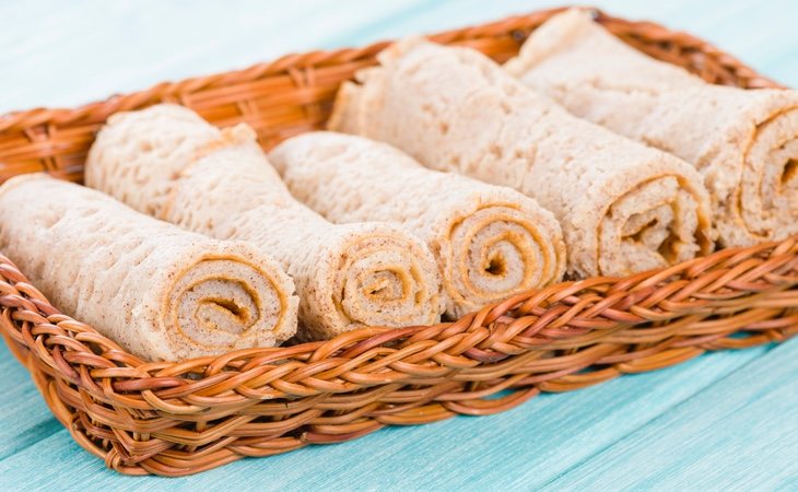 El injera es un pan sin levadura de masa fermentada naturalmente vegano