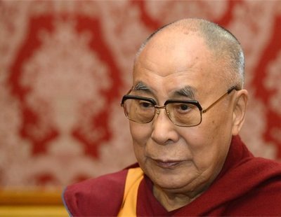 El Dalai Lama admite que conocía los casos de abusos sexuales desde los noventa