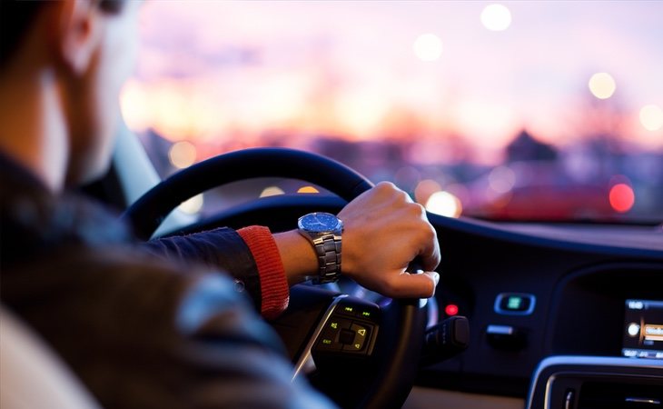 El coche fue cazado a esta velocidad inusual por parte de las autoridades