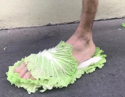 Zapatillas de lechuga a 105 euros: la nueva moda que causa furor