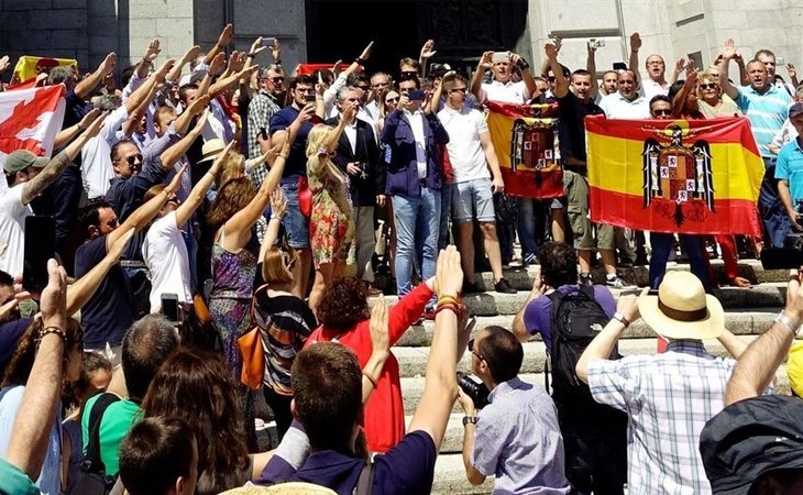 Centenares de franquistas se concentraron el mes de pasado julio en el Valle de los Caídos