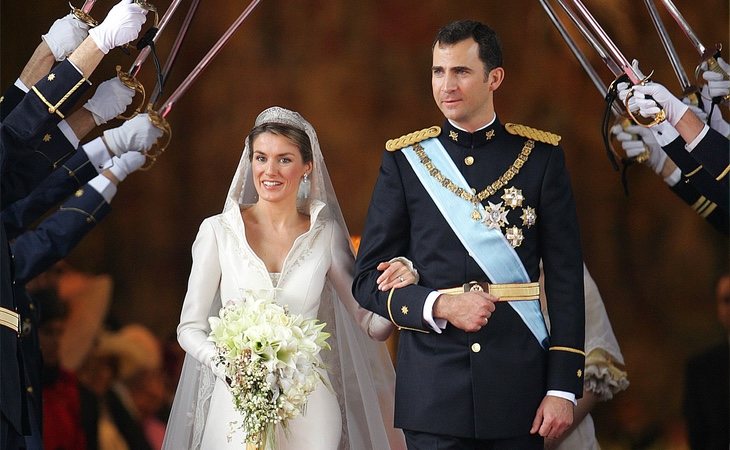 Los actuales Reyes de España durante su boda