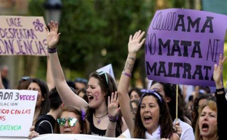 Manifestación en apoyo a la víctima de 'La Manada'