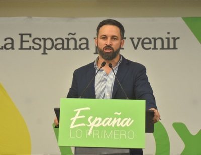 Hombre de 45 años con sueldos de más de 2.000 euros mensuales: así es el votante de VOX