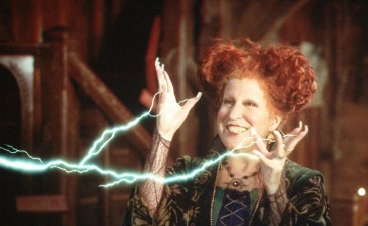 Bette Midler en 'El retorno de las brujas'