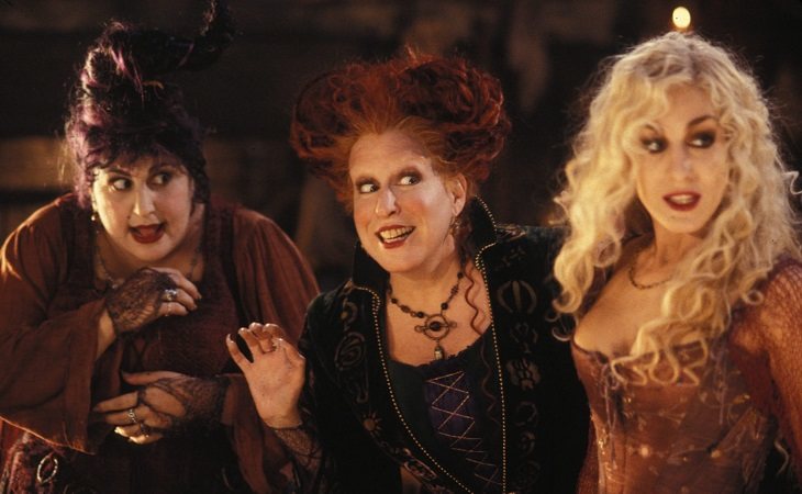 Kathy Najimy, Bette Midler y Sarah Jessica Parker como las hermanas Sanderson