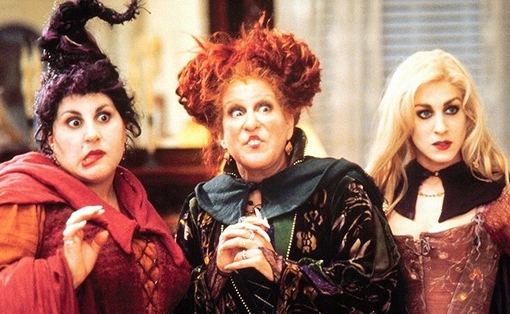 Kathy Najimy, Bette Midler y Sarah Jessica Parker como las hermanas Sanderson