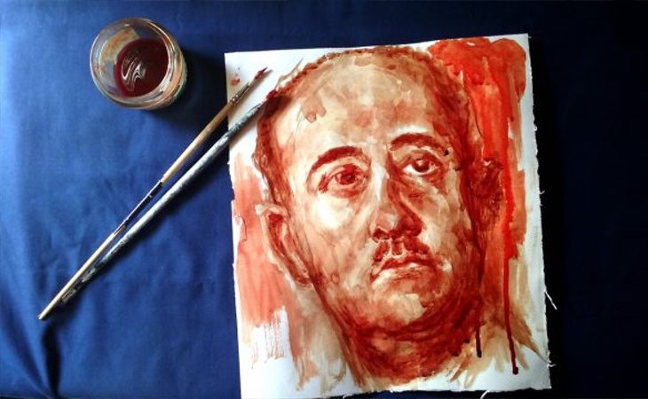 Retrato de Franco pintado con sangre