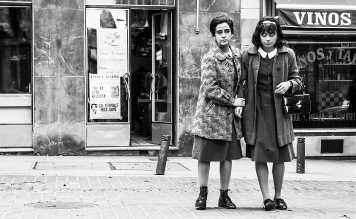 Ana Mari y Pilar (Inma Cuesta y Anna Castillo), sirvientas de Ava Gardner en 'Arde Madrid'