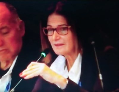 La presidenta de la Federación de Vela supera el surrealista inglés de Ana Botella