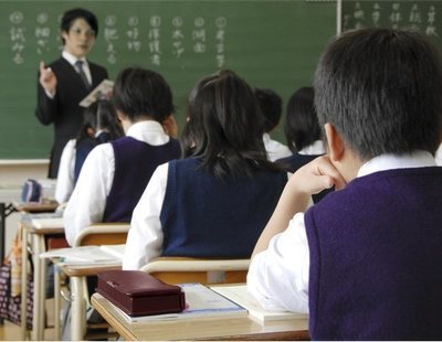 ¿Qué se esconde tras la alta tasa de suicidios de niños y adolescentes en Japón?