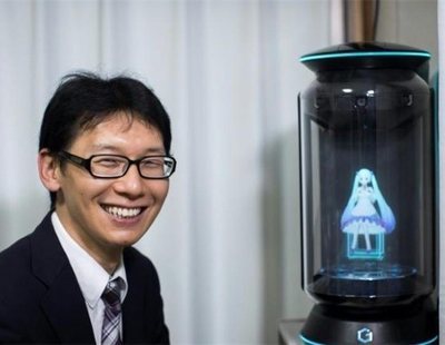 Un japonés se gasta 15.000 euros para contraer matrimonio con un holograma