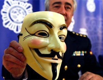 Anonymous avisa: tiene información que afecta al Estado español y va a publicarla