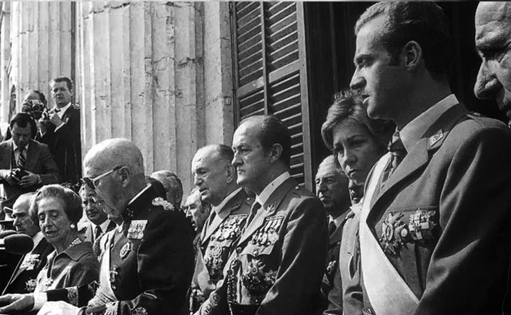 Franco anunciado a Don Juan Carlos