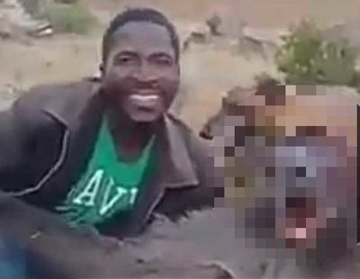 La redes explotan contra un cazador que se graba en vídeo con un animal agonizando