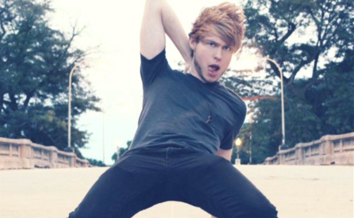 Austin Jones ha abandonado la vida pública