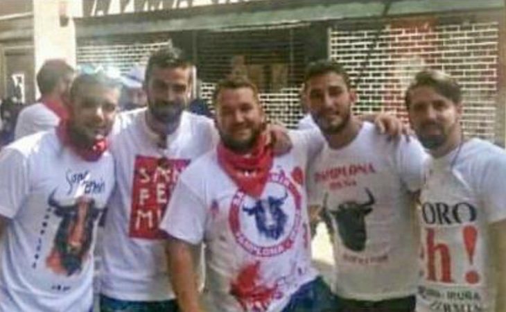 Las camisetas de 'La Manada' se podrán comprar en una tienda cercana