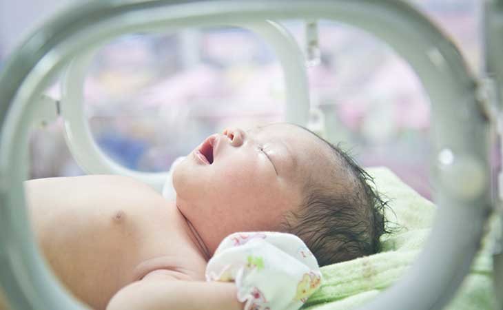 Primer trasplante uterino con éxito en el embarazo y en el nacimiento