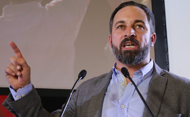 Santiago Abascal se cree el salvador de la patria