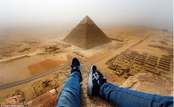 Una foto desde la cima realizada por otro 'trepador', Andrej Ciesielski