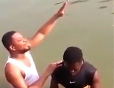Un hombre fallece porque un cura le ahogó en un río mientras le bautizaba