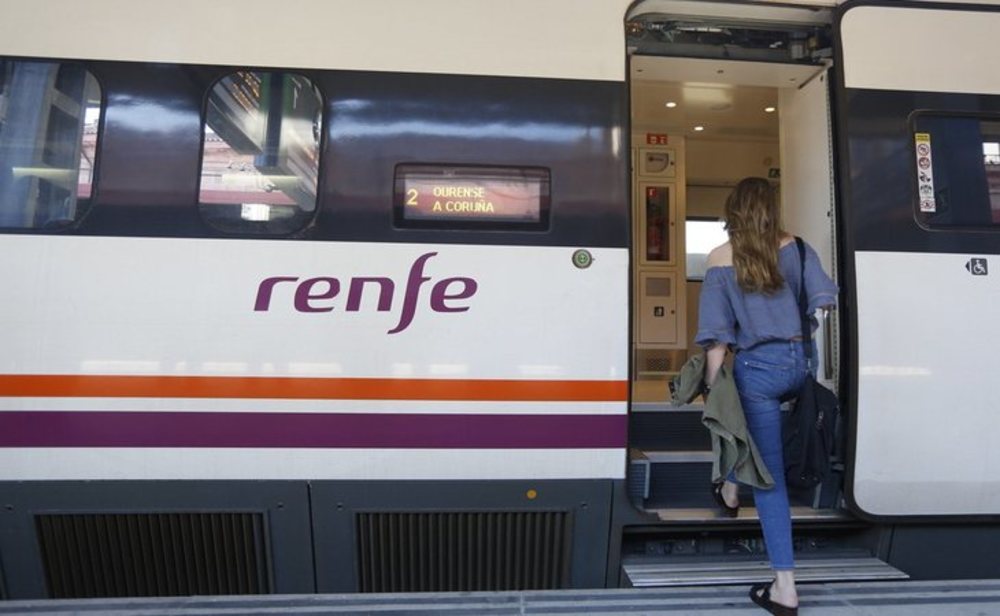 Renfe solo opera alrededor del 9% de su oferta habitual