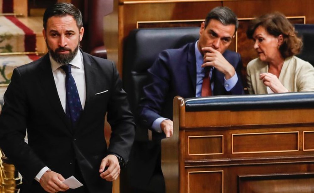 Santiago Abascal, Pedo Sánchez y Carmen Calvo en el Congreso de los diputados