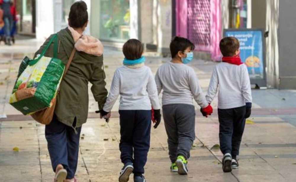 Los niños podrán salir a pasear acompañados de un adulto